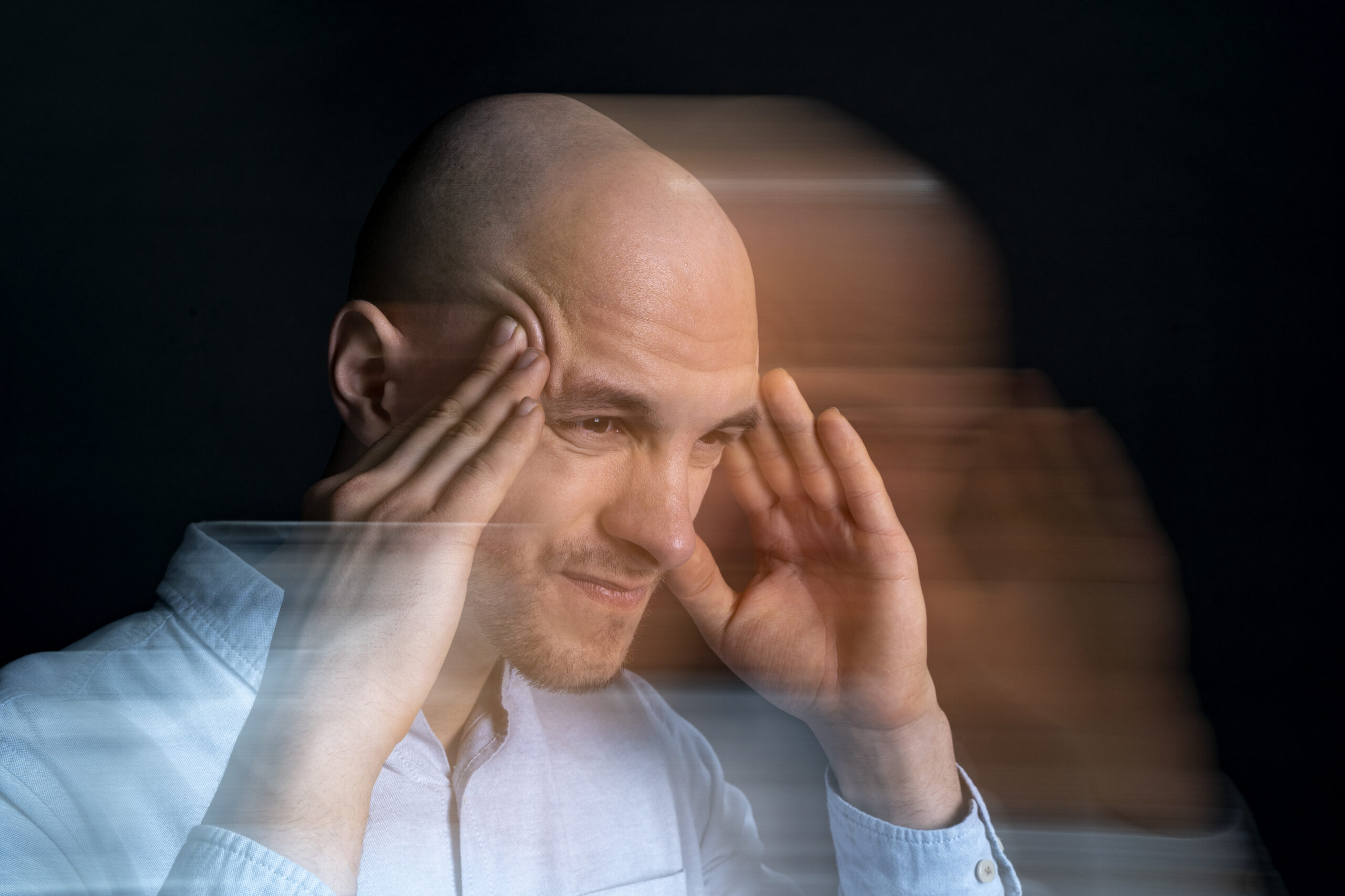 Estimulação cerebral para dor pós-AVC: rTMS e tDCS