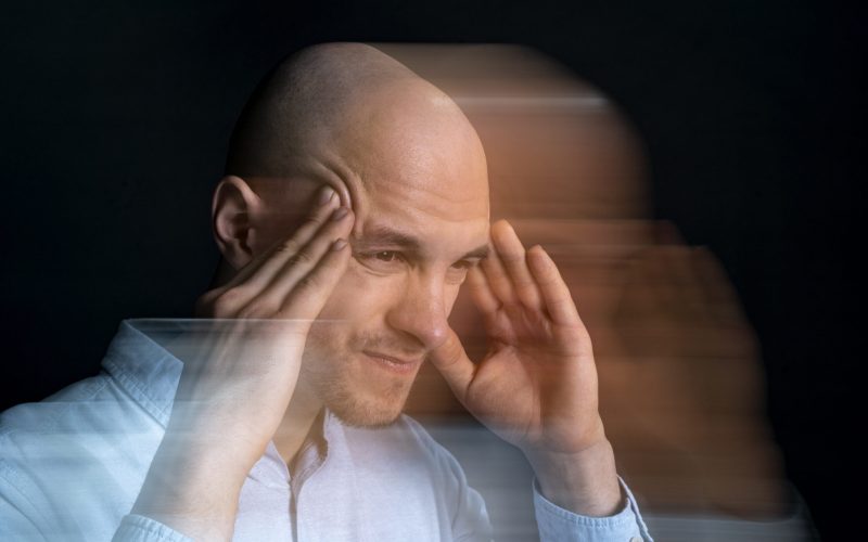 Estimulação cerebral para dor pós-AVC: rTMS e tDCS